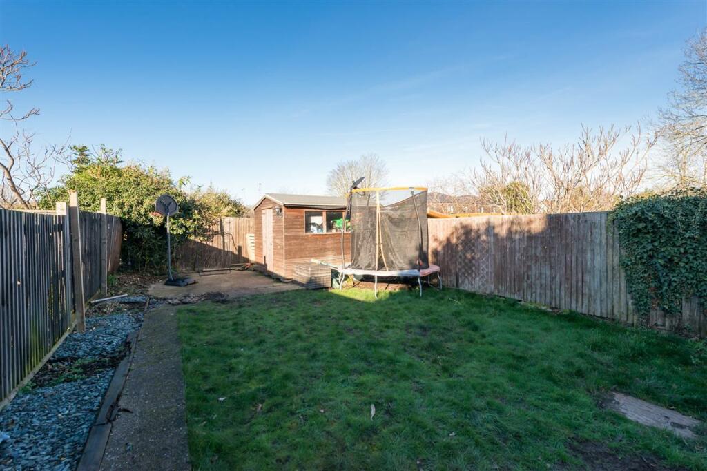 Additional property image - Staines Hill, Sturry