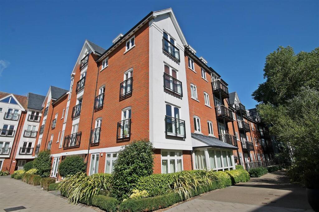 Main image of property: Great Stour Mews, Canterbury