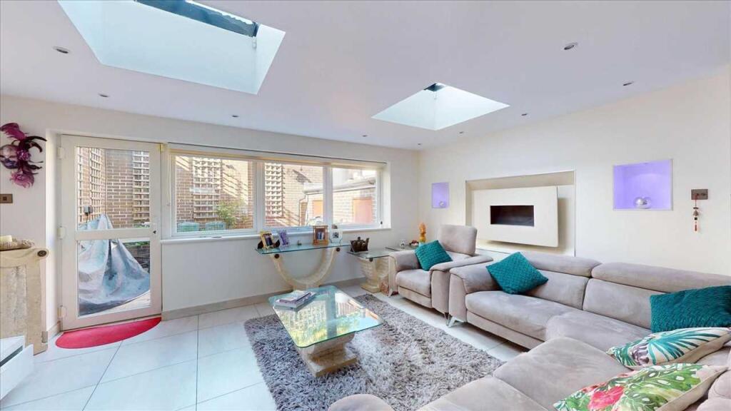 Main image of property: Elliott Square, London