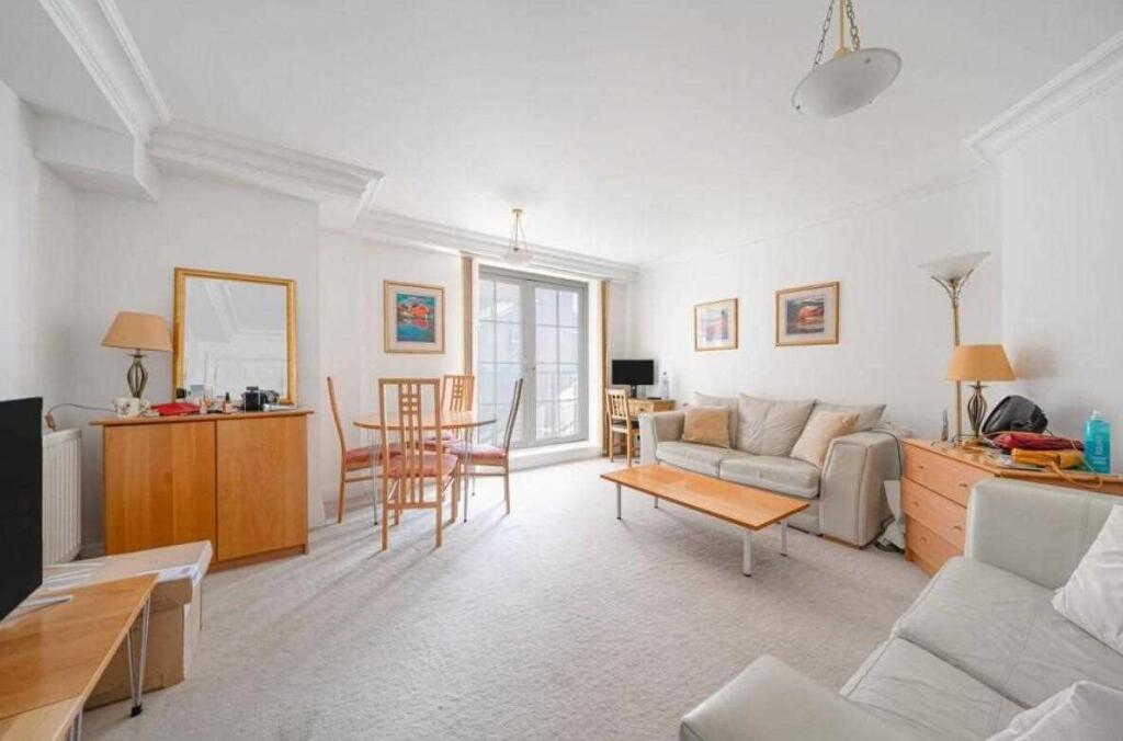 Main image of property: Harewood Avenue, London