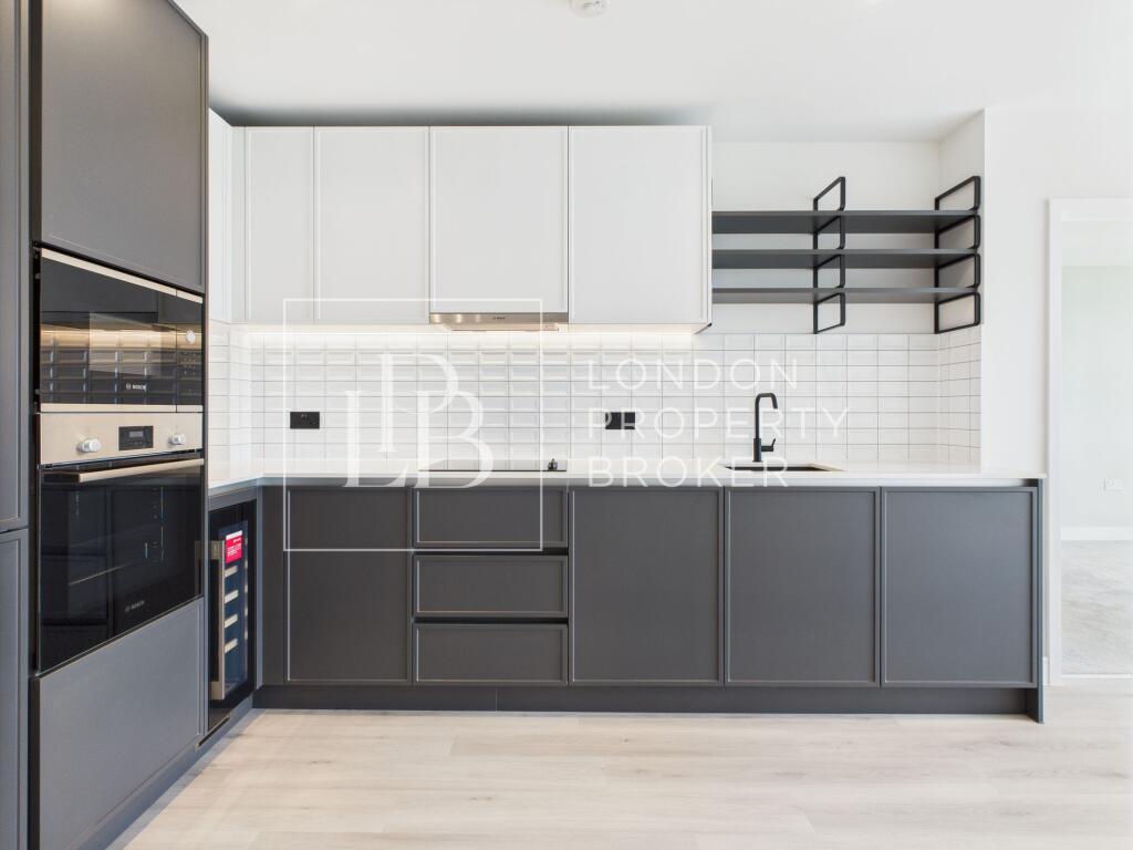Main image of property: Cairncross House, Kidbrooke Village, SE3