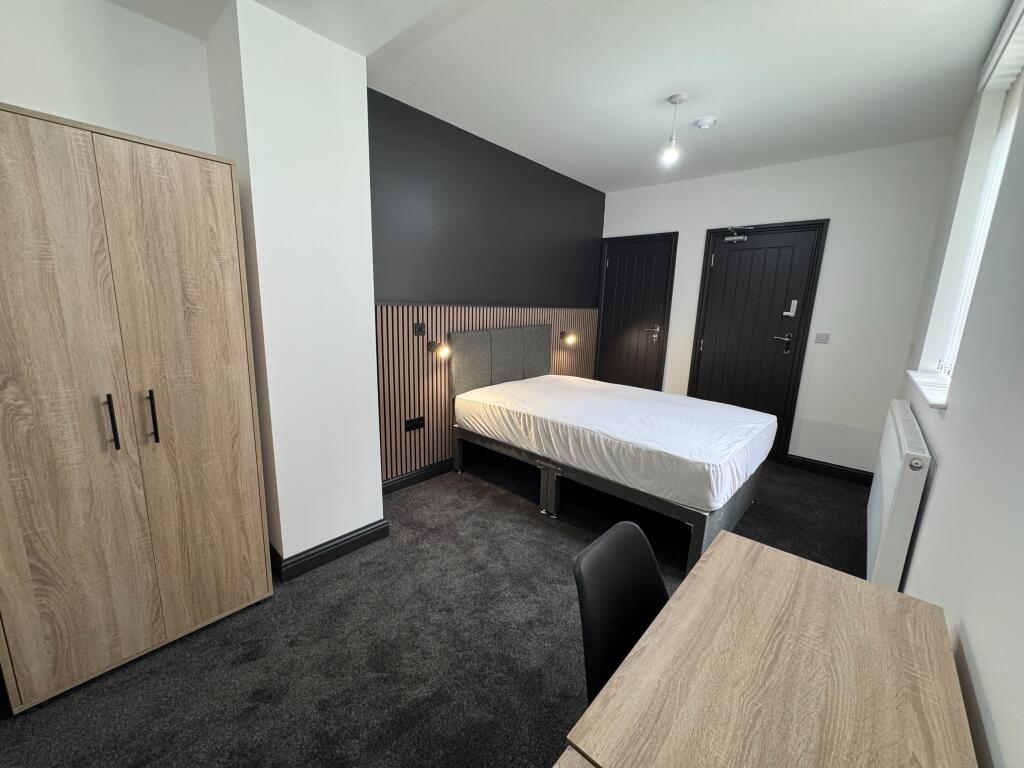 Main image of property: Room 2 Bath Street, Stoke-on-Trent, ST4