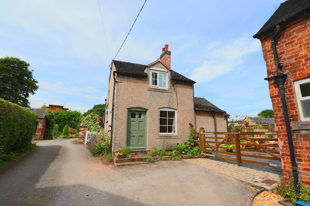 3 bedroom cottage for rent in Nantwich Road, Woore, Crewe, CW3