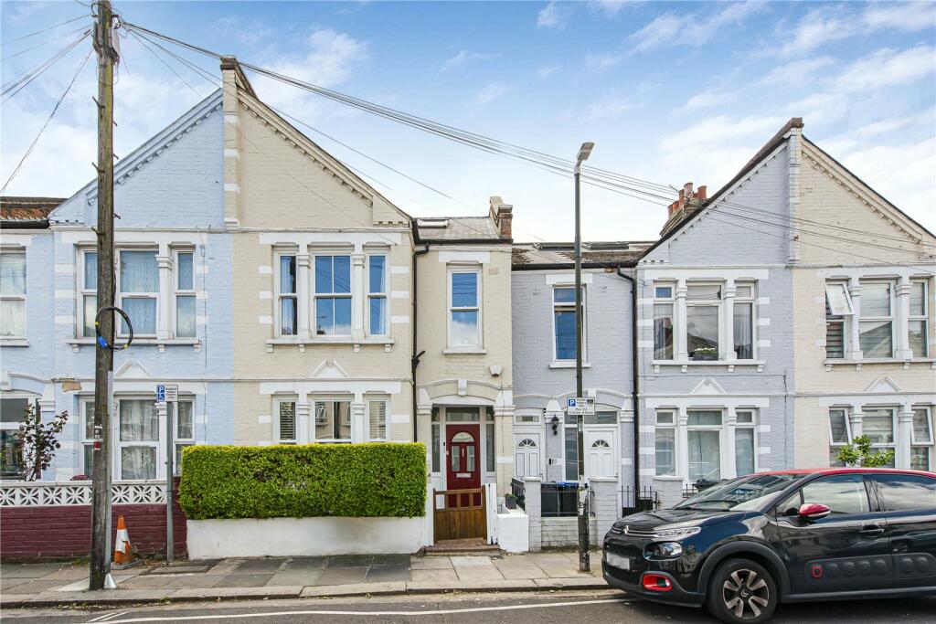 4 bedroom terraced house for sale in Ashbourne Road, Mitcham, CR4