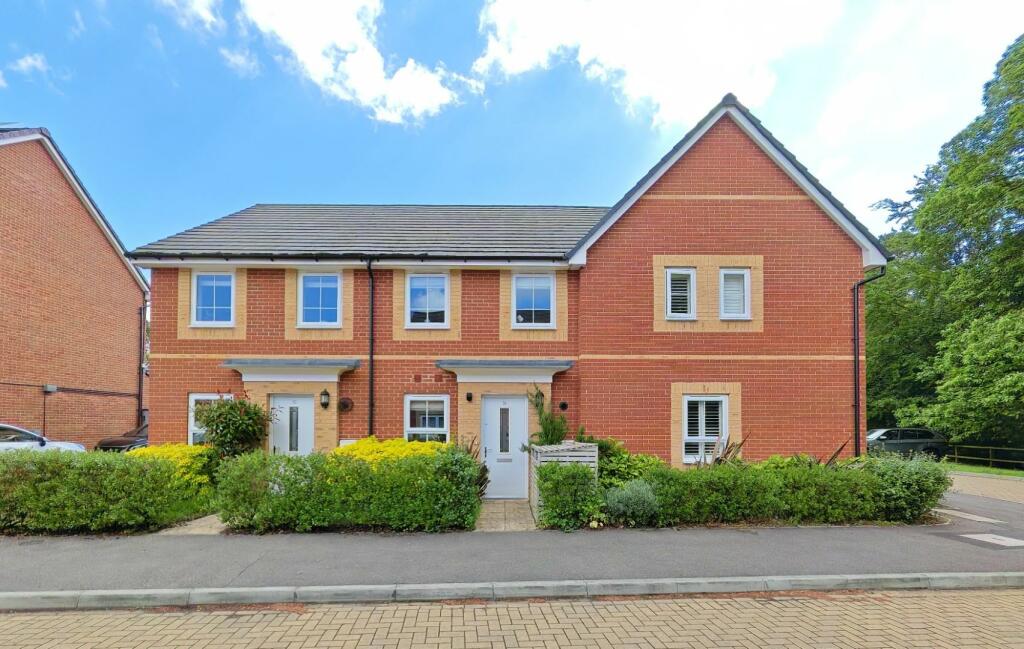 Main image of property: Arlott Green, Crowthorne