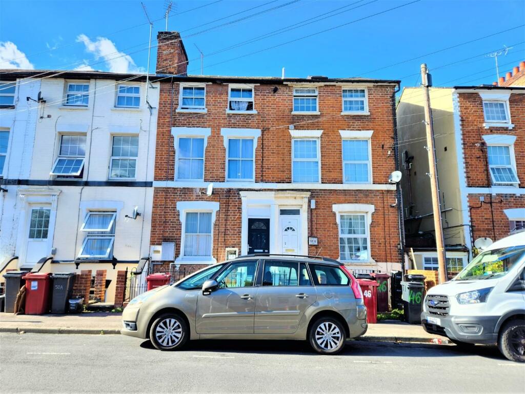 Main image of property: Waylen Street, Reading, Berkshire, RG17UR