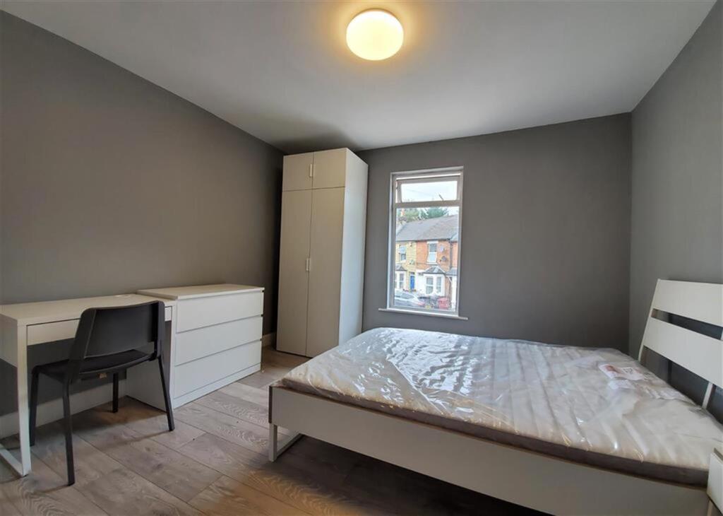 Main image of property: Gower Street, Reading, RG1 7PE