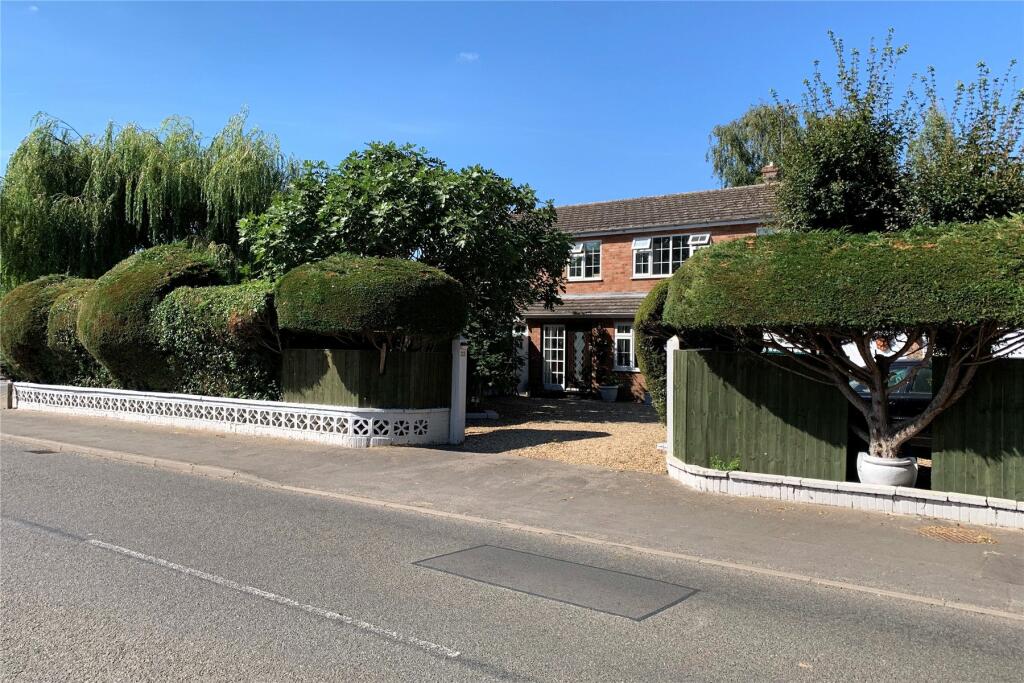 5 bedroom detached house for sale in Bell Lane, Moulton, Spalding
