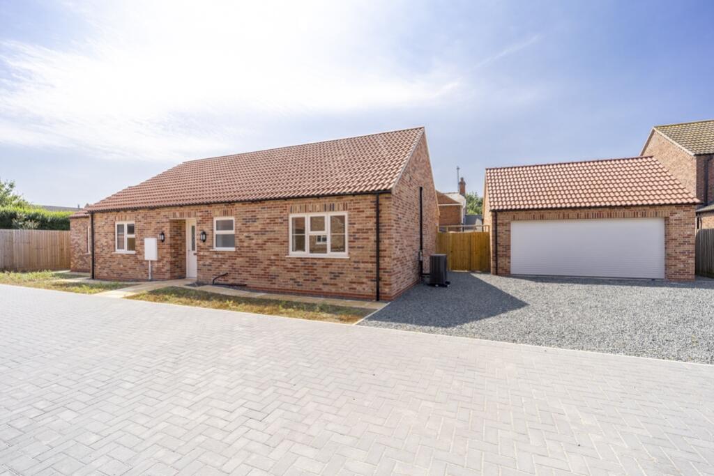 3 bedroom detached bungalow for sale in Plot 3 Holly Close, off