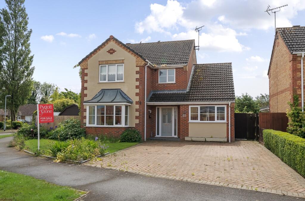 4 bedroom detached house for sale in Balmoral Way, Holbeach, Spalding