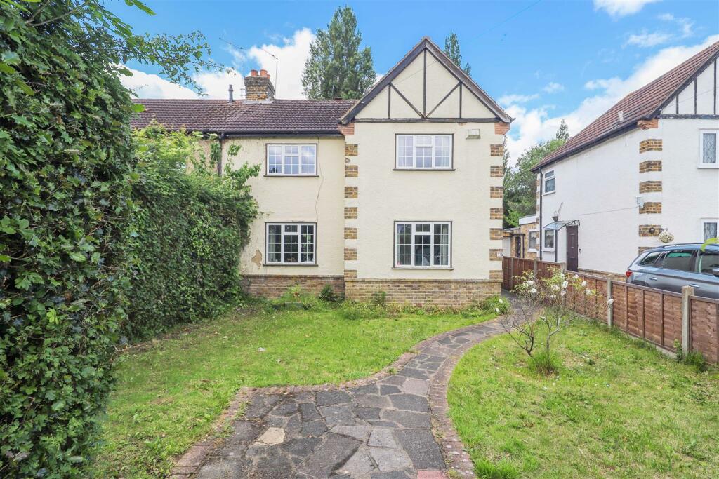 3 bedroom semidetached house for sale in Wallasey Crescent, Ickenham, UB10