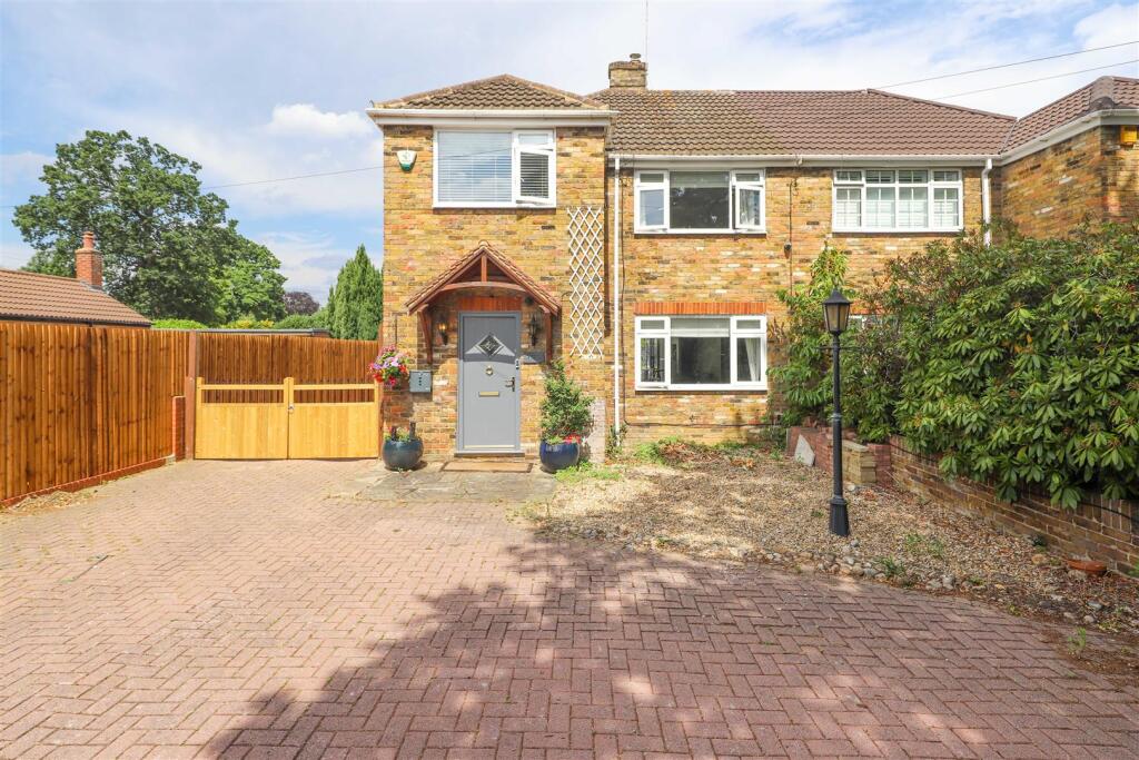 Main image of property: Long Lane, Ickenham, UB10