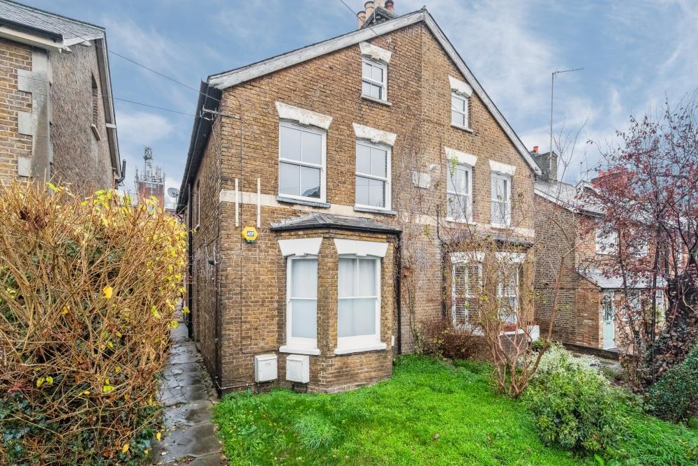 Main image of property: High Street, Rickmansworth, WD3