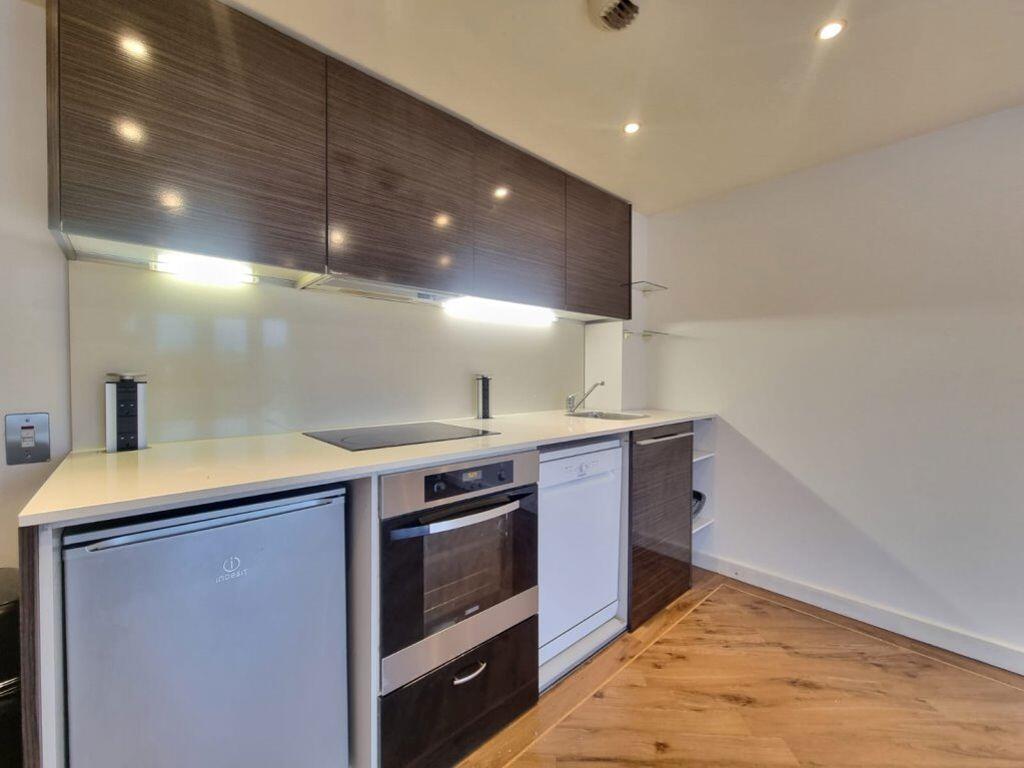 Main image of property: Braunstone Gate, Leicester