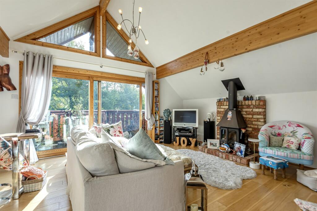 2 bedroom detached house for sale in Harleyford Estate, Marlow, SL7