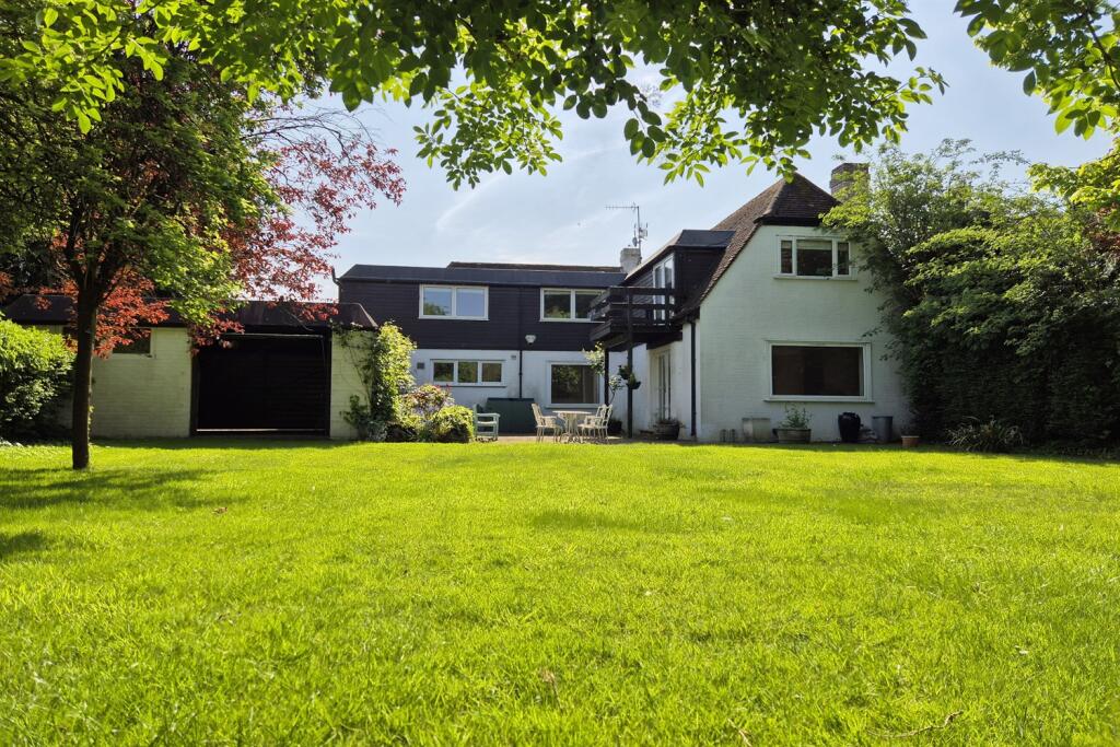 Main image of property: Quarrywood Road, Marlow