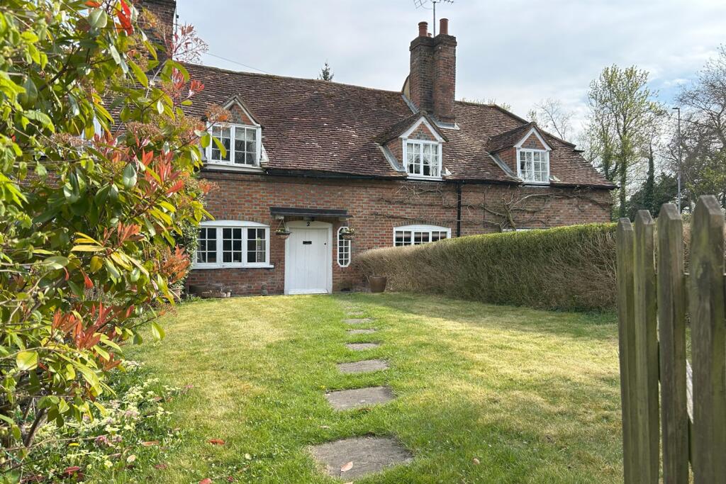 Main image of property: The Green, Bisham