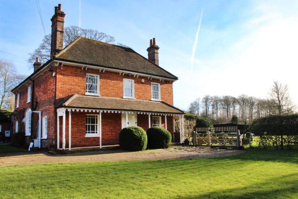 Main image of property: Pennhouse Farmhouse