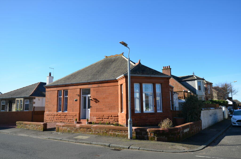 3 bedroom bungalow for sale in 22 Marina Road Prestwick KA9 1QZ KA9