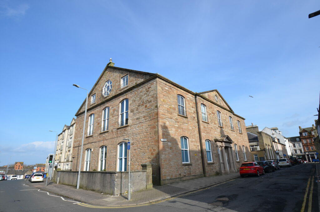 2 bedroom apartment for sale in Flat J, 17 Cathcart Court, Cathcart
