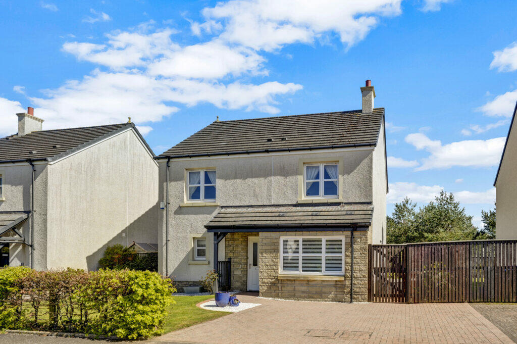 5 bedroom detached house for sale in 28 Cumbrae Drive, Doonfoot, KA7