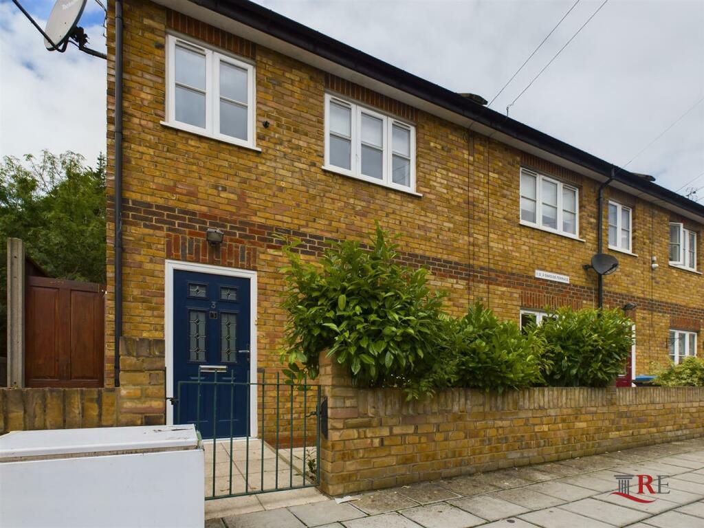 Main image of property: Quainton Street, London