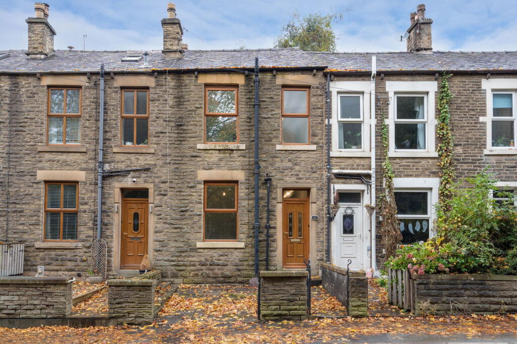 Main image of property: Shaw Lane, Hadfield, Glossop, SK13 6EF