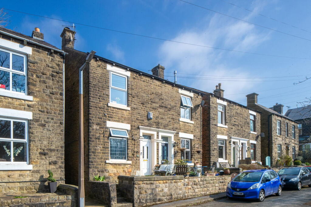 Main image of property: Slatelands Avenue, Glossop, SK13 6LJ