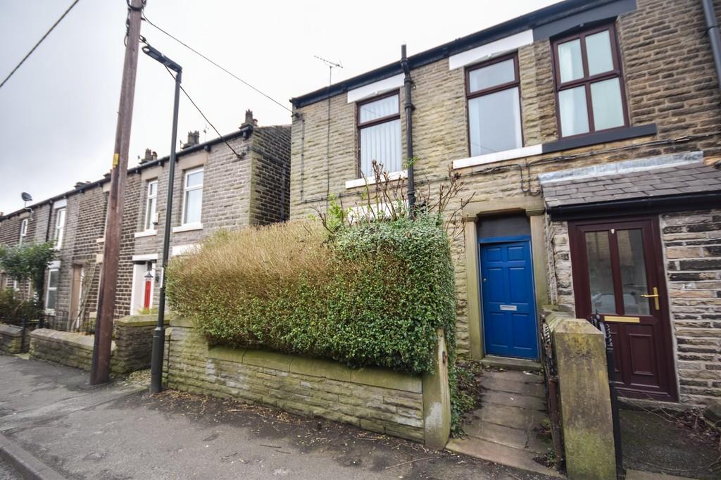 2 bedroom semidetached house for sale in Cottage Lane, Glossop, SK13