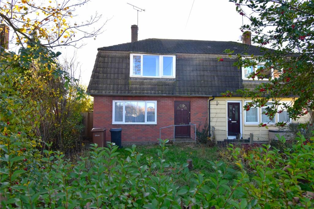 3 bedroom semi-detached house for sale in Church Avenue, Broomfield, Chelmsford, CM1