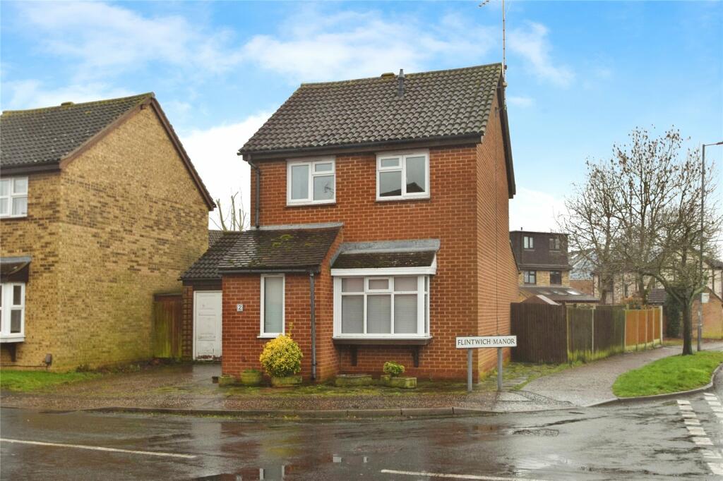 3 bedroom detached house for sale in Flintwich Manor, Chelmsford, Essex, CM1
