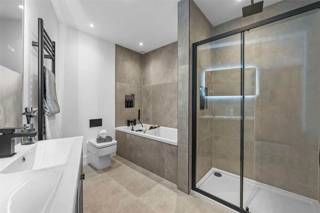 Additional property image - Wakerings Farm, Leighs Road, Little Waltham, Chelmsford, Essex, CM3