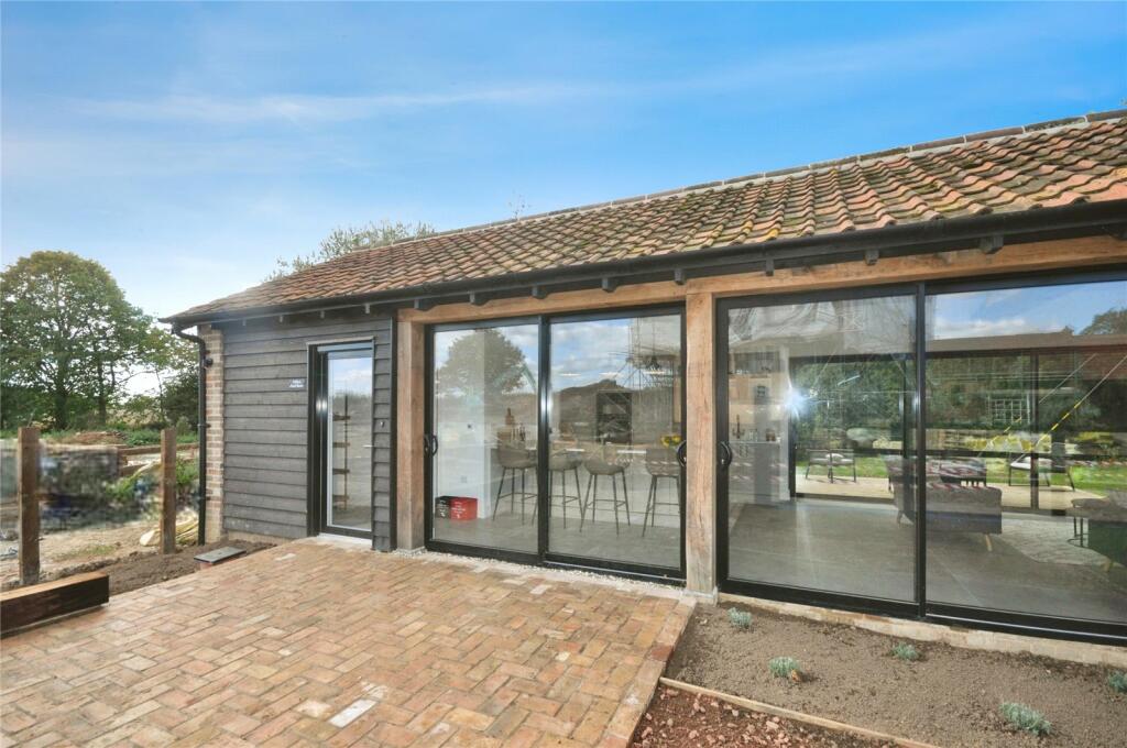 Additional property image - Wakerings Farm, Leighs Road, Little Waltham, Chelmsford, Essex, CM3