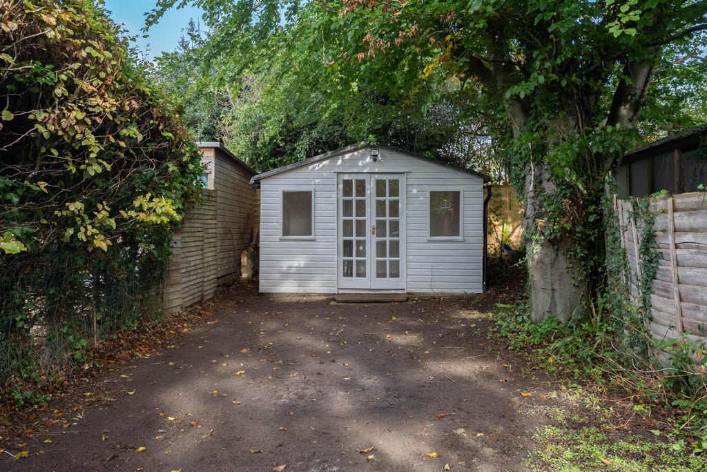 3 bedroom terraced house for sale in The Borough, Brockham, RH3