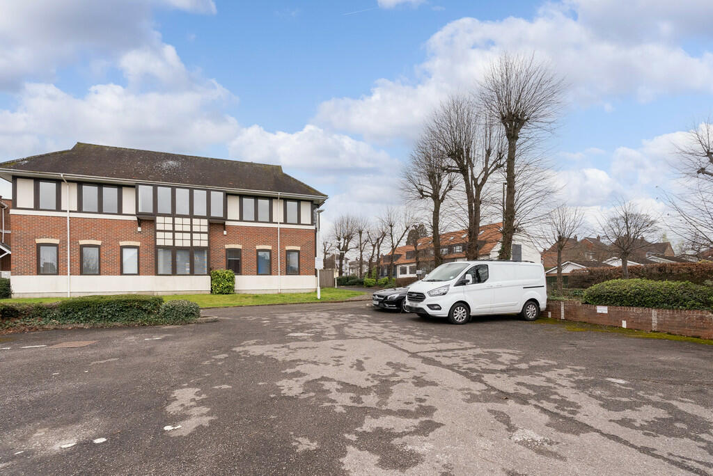 1 bedroom apartment for sale in Parsonage Square, Dorking , RH4