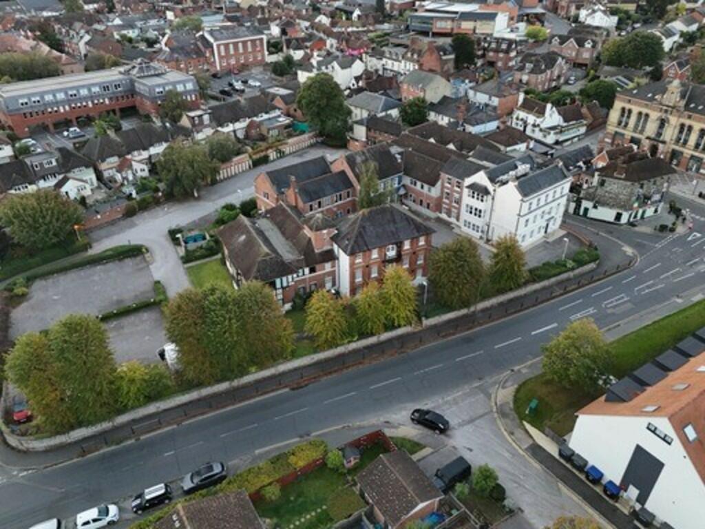 1 bedroom apartment for sale in Parsonage Square, Dorking , RH4