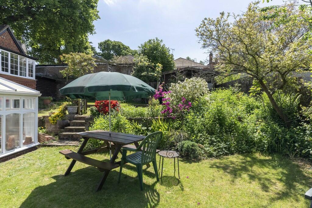 4 bedroom cottage for sale in Rose Hill, Dorking, RH4