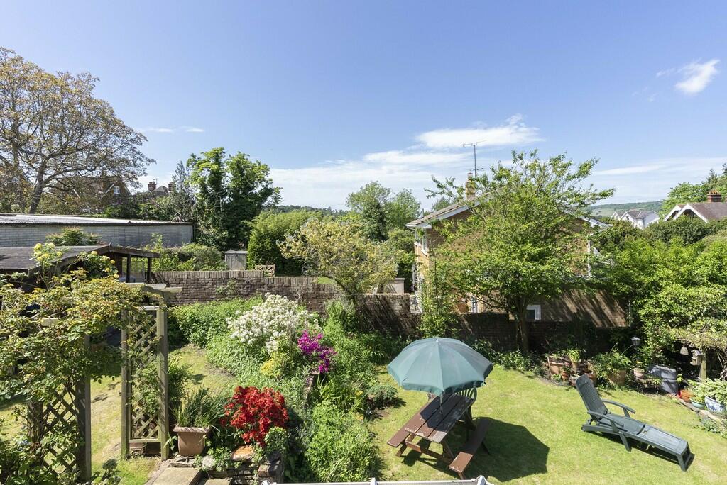 4 bedroom cottage for sale in Rose Hill, Dorking, RH4