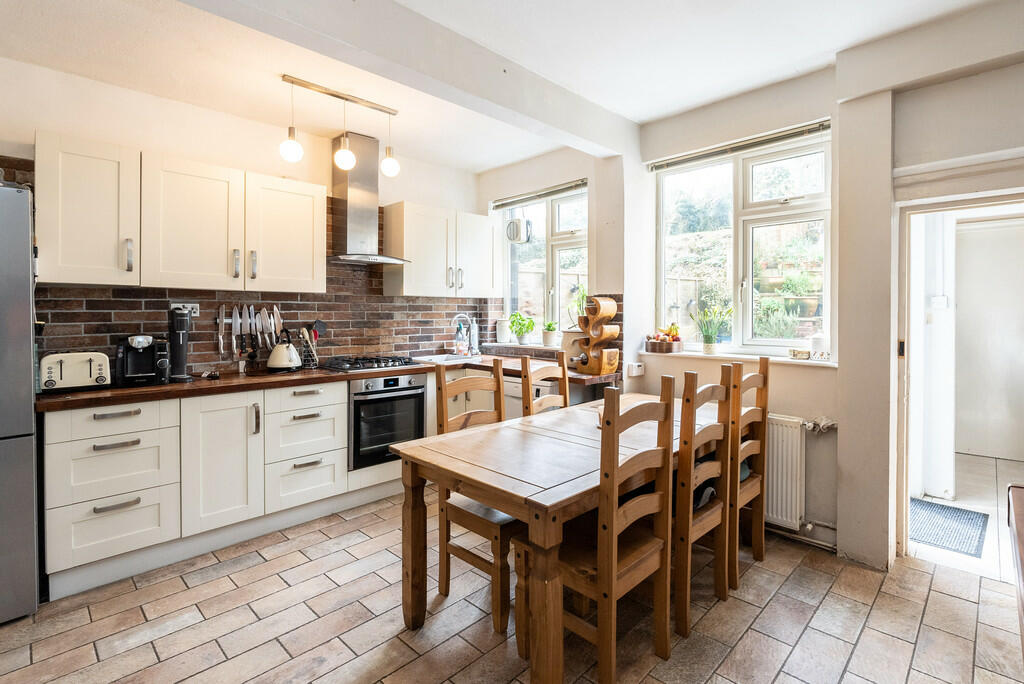 4 bedroom semidetached house for sale in Vincent Lane, Dorking, RH4