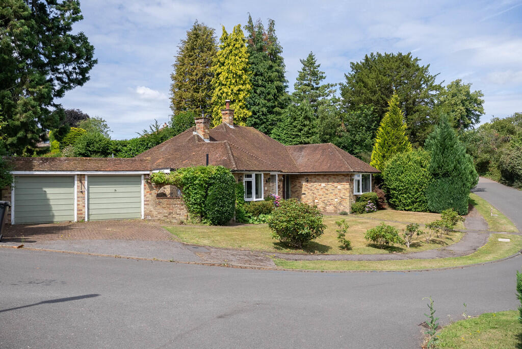 Main image of property: Broomfield Park, Westcott