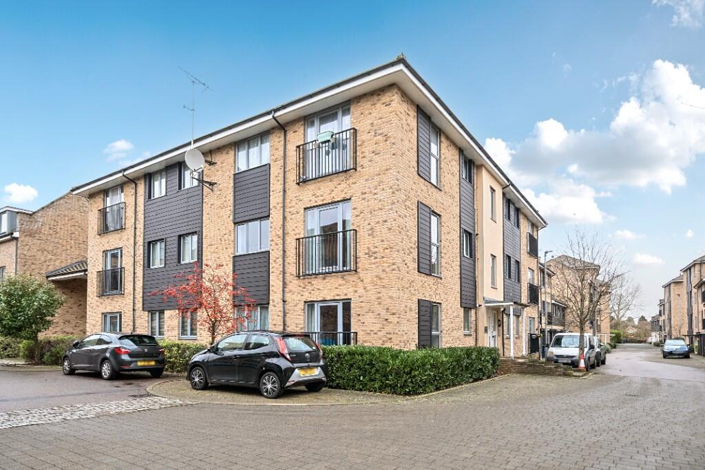 Main image of property: Alice Bell Close, Cambridge, Cambridgeshire, CB4