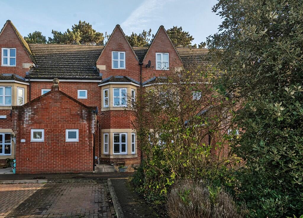 Main image of property: Austin Canons, Bedford, Bedfordshire, MK42