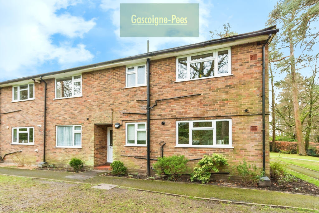 Main image of property: Beacon Hill Court, Hindhead GU26