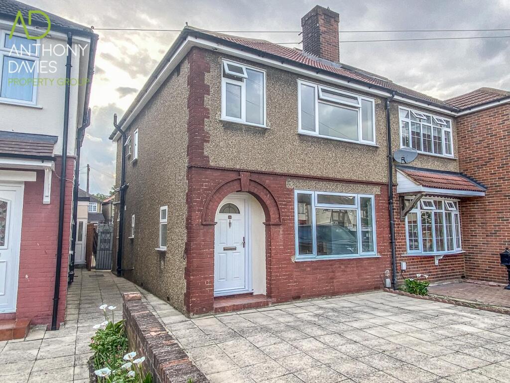 Main image of property: Manor Road, Hoddesdon