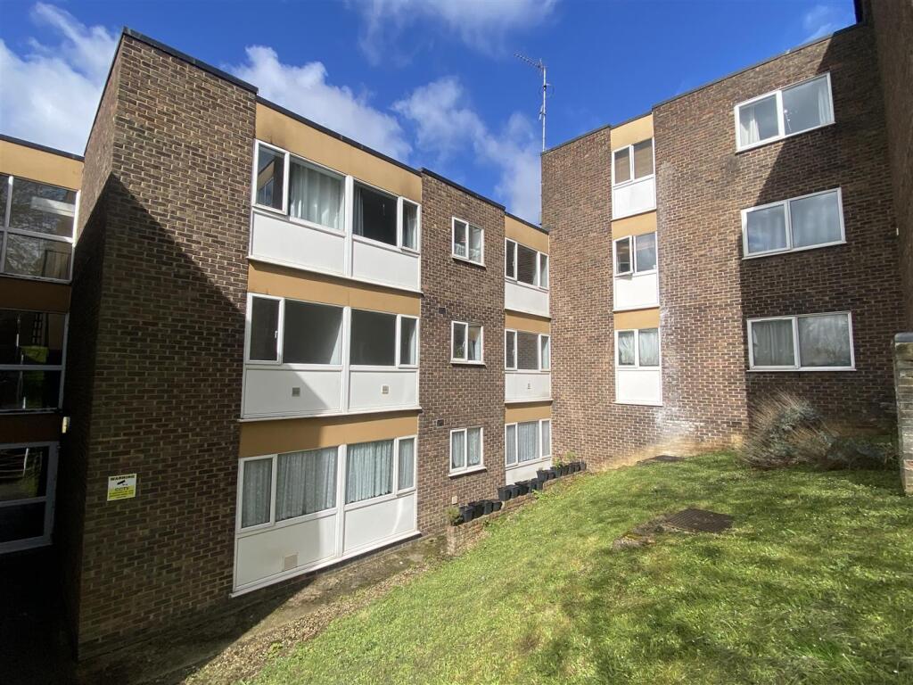 Main image of property: Hillside, Hoddesdon