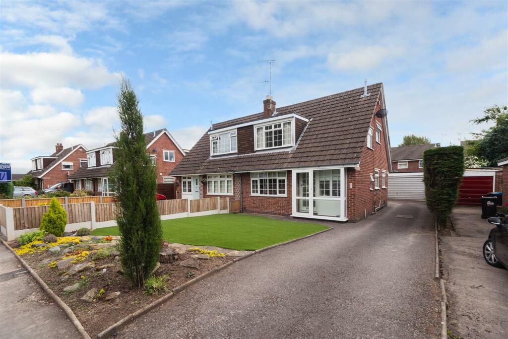 3 bedroom semidetached house for sale in Riddings Lane, Hartford