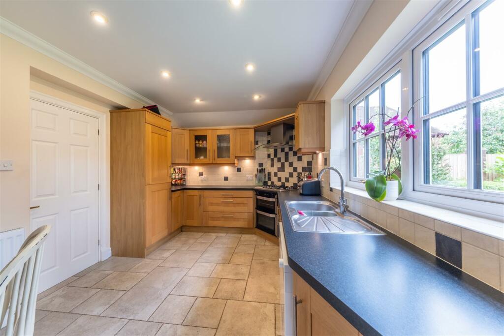 Additional property image - St. Johns Way, Sandiway, Cheshire