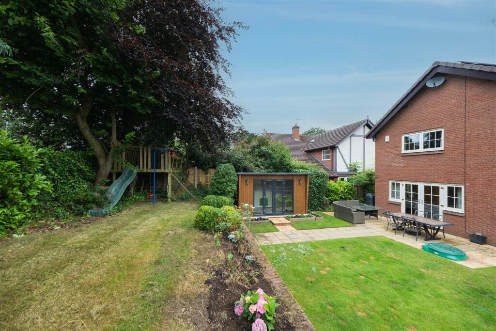 Additional property image - St. Johns Way, Sandiway, Cheshire