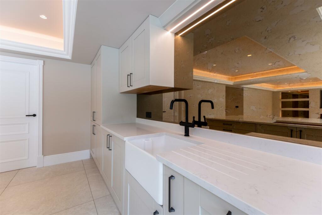 Additional property image - Belle Vue Lane, Guilden Sutton