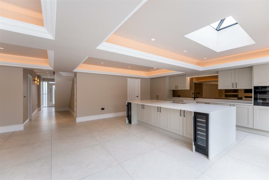 Additional property image - Belle Vue Lane, Guilden Sutton